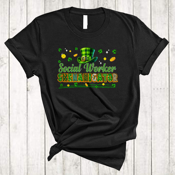 MacnyStore - Social Worker Shenanigator, Wonderful St. Patrick's Day Plaid Shamrock, Lucky Irish Family Group T-Shirt