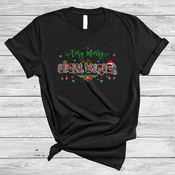 MacnyStore - Very Merry Social Worker, Joyful Christmas Red Plaid Leopard Snow Around, Matching Social Worker Group T-Shirt
