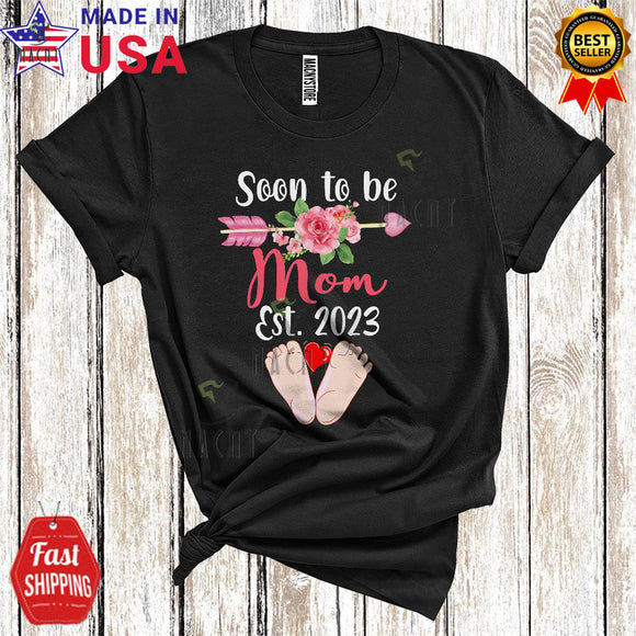 MacnyStore - Soon To Be Mom 2023 Cool Cute Mother's Day Family Roses Pregnancy Announcement T-Shirt