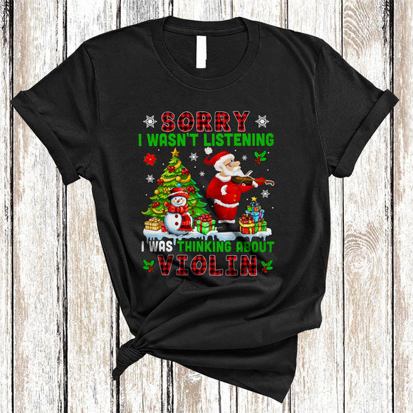 MacnyStore - Sorry I Was Thinking About Violin, Cool Plaid Christmas Santa Playing Violin, X-mas Tree T-Shirt