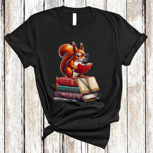 MacnyStore - Squirrel Reading Book, Adorable Animal Lover, Book Nerd Readers Reading Librarian Group T-Shirt