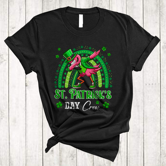 MacnyStore - St. Patrick's Day Crew, Lovely Dabbing Flamingo Leprechaun, Rainbow Shamrocks Animal Lover T-Shirt