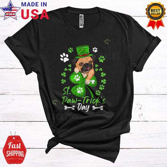 MacnyStore - St. Paw-Trick's Day Cute Funny St. Patrick's Day Shamrock Leprechaun Pug Paws Lover T-Shirt