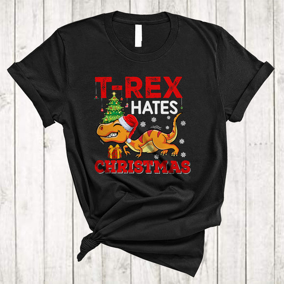 MacnyStore - T-Rex Hates Christmas, Humorous Christmas Santa T-Rex, X-mas Tree Dinosaur Lover T-Shirt