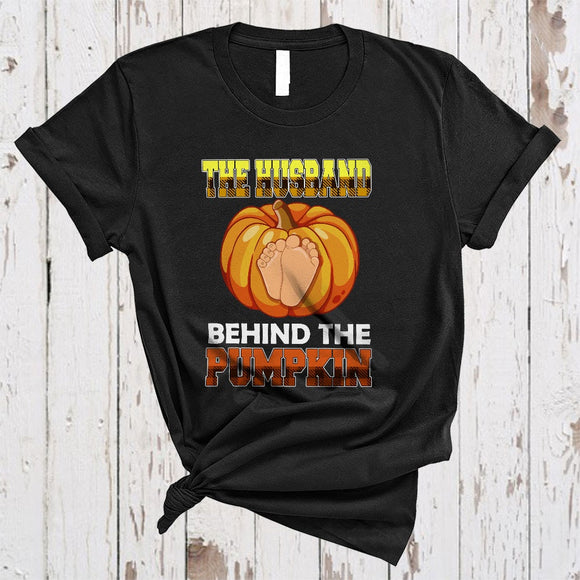 MacnyStore - The Husband Behind The Pumpkin, Cool Pregnancy Daddy Family, Halloween Thanksgiving Plaid T-Shirt