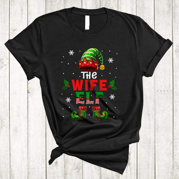 MacnyStore - The Wife ELF, Lovely Merry Christmas ELF Lover, Matching X-mas Couple Anniversary Family T-Shirt