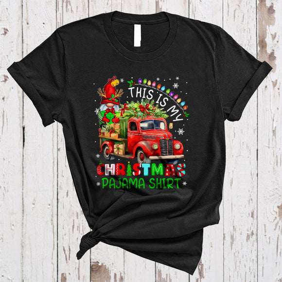 MacnyStore - This Is My Christmas Pajama Shirt, Funny Joyful Dabbing Gnome On Pickup Truck, X-mas Lights Snow T-Shirt