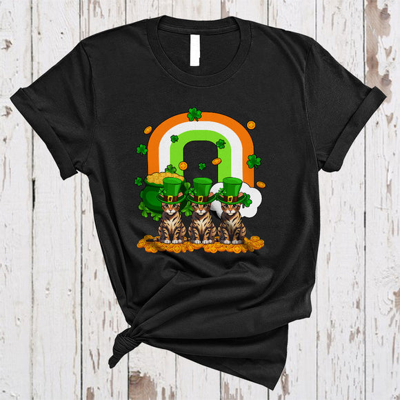 MacnyStore - Three Bengal Cat With Rainbow, Awesome St. Patrick's Day Shamrock Lucky, Irish Family Group T-Shirt
