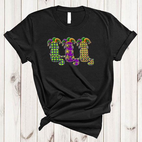 MacnyStore - Three Mardi Gras Cat With Beads, Awesome Cute Kitten Wearing Jester Hat, Parade Group T-Shirt