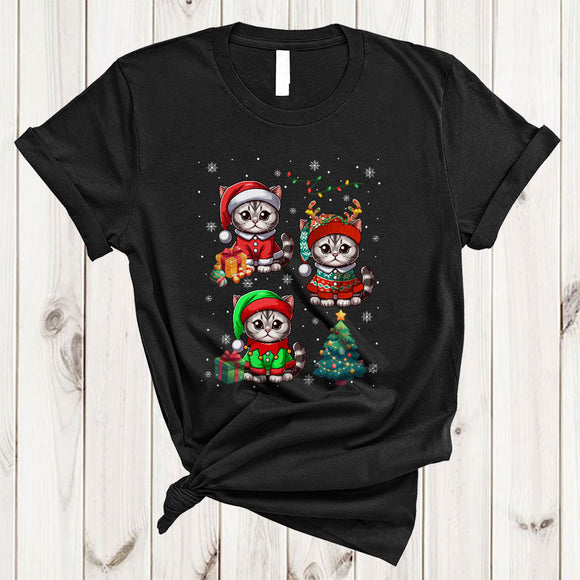 MacnyStore - Three Santa Reindeer ELF Kitten In Pajamas, Adorable Christmas Kitten Lover, X-mas Tree Snow T-Shirt