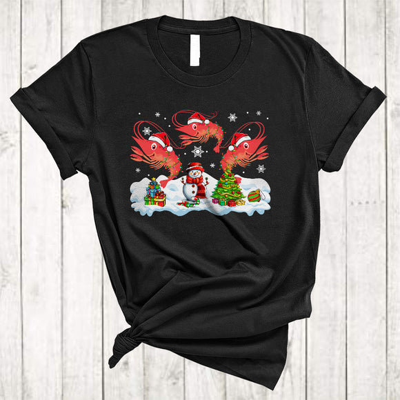 MacnyStore - Three Santa Shrimps With Snowman, Colorful Christmas Lights Shrimp Sea Animal, X-mas Group T-Shirt