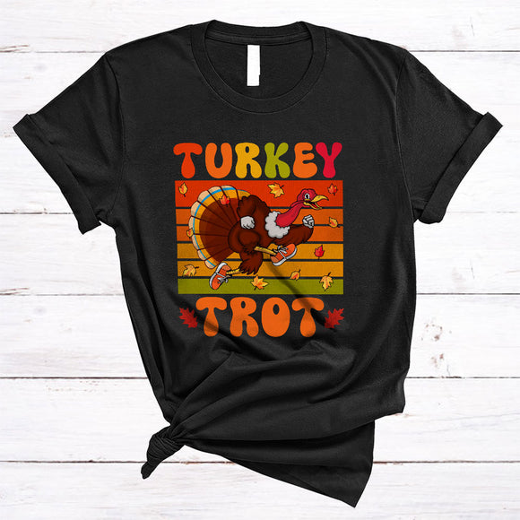 MacnyStore - Turkey Trot, Cool Thanksgiving Turkey Running Runner, Vintage Retro Fall Leaf Lover T-Shirt
