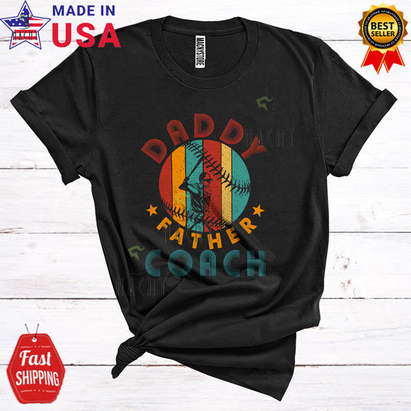 MacnyStore - Vintage Daddy Father Coach Cool Proud Father's Day Baseball Sport Player Team Coach T-Shirt