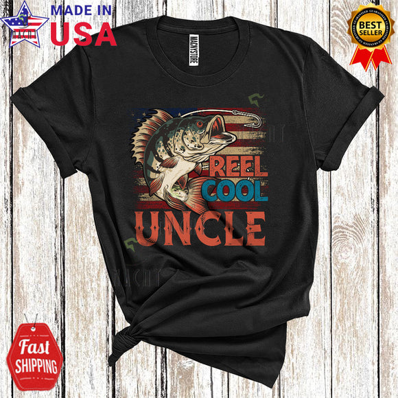 MacnyStore - Vintage Reel Cool Uncle Funny Proud Father's Day Matching Family Group American Flag Fishing Lover T-Shirt