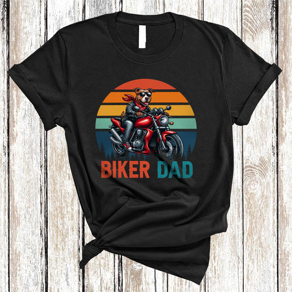MacnyStore - Vintage Retro Biker Dad, Amazing Father's Day Pit Bull Dog Riding Motorbike, Biker Family T-Shirt