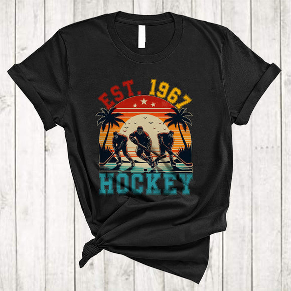 MacnyStore - Vintage Retro EST 1967 Hockey, Joyful Ice Hockey Player Playing Lover, Sport Team T-Shirt