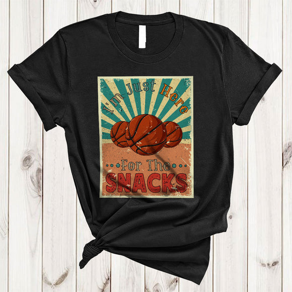 MacnyStore - Vintage Retro I'm Just Here For The Snacks, Humorous Basketball Equipment, Sport Player Team T-Shirt