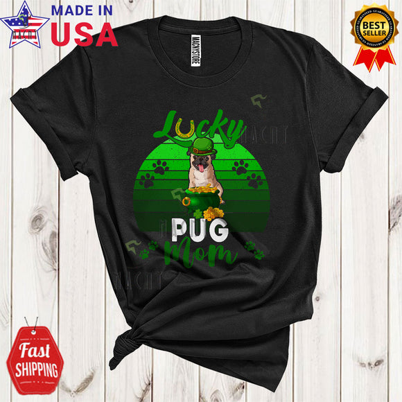 MacnyStore - Vintage Retro Lucky Pug Mom Cute Cool St. Patrick's Day Irish Gold Pot Family Lover T-Shirt