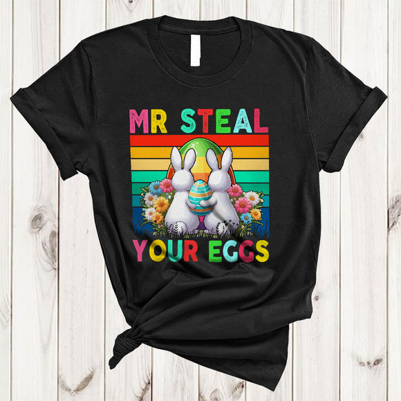 MacnyStore - Vintage Retro Mr Steal Your Eggs, Humorous Easter Egg Flowers Bunnies From Back, Egg Hunting T-Shirt