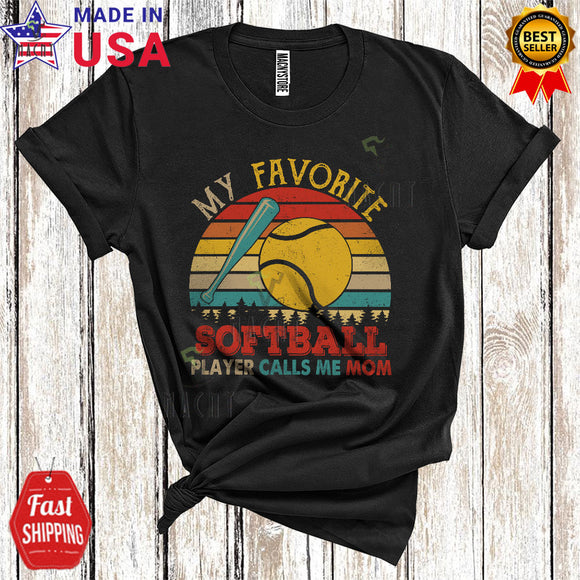 MacnyStore - Vintage Retro My Favorite Softball Player Calls Me Mom Funny Cool Mother's Day Family Sport Player T-Shirt