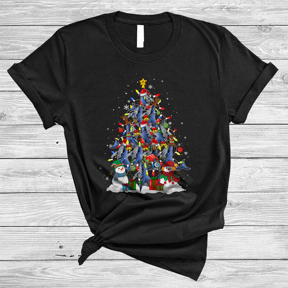MacnyStore - Whale Christmas Tree, Cute Wonderful Christmas Lights Sea Animal, X-mas Snowman Lover T-Shirt