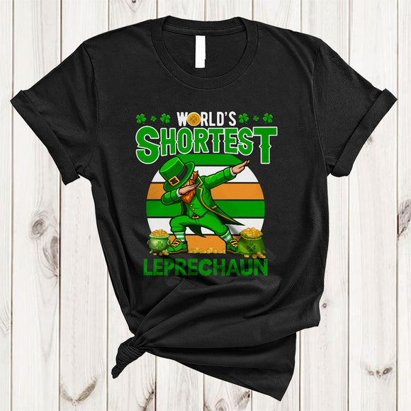 MacnyStore - World's Shortest Leprechaun, Humorous Retro St. Patrick's Day Dabbing Family, Irish Group T-Shirt